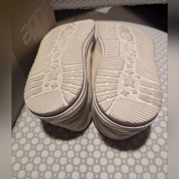 Hey Dude's - Picture 7 of 9